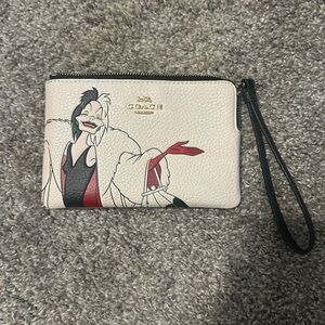 Cruella Coach Wristlet